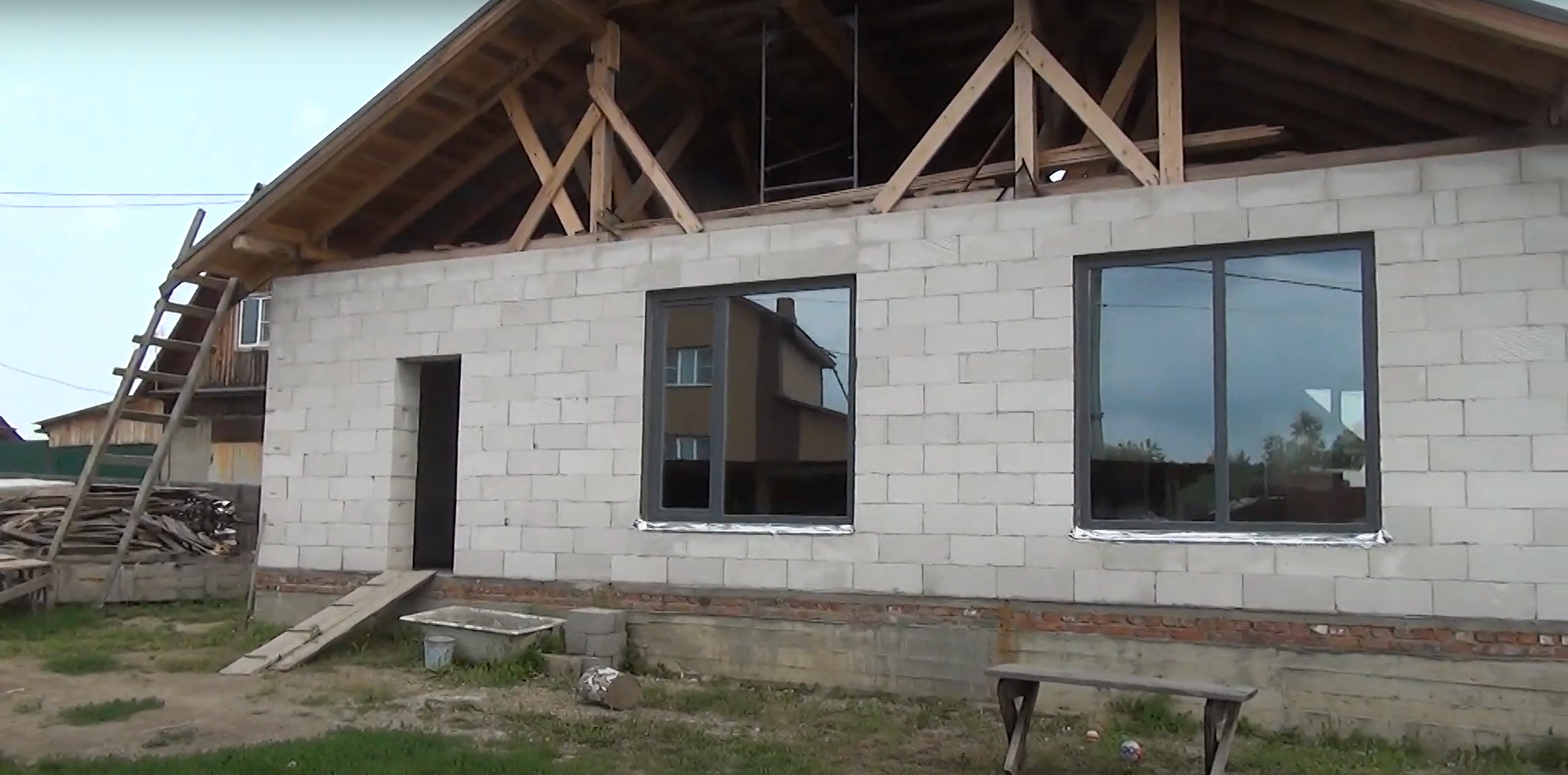 https://krasnodar.delaem-okna.ru/storage/app/uploads/public/63f/44f/b32/63f44fb32a762558211407.png